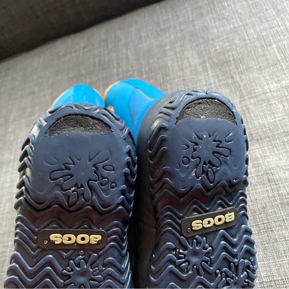 GLOSH BY BOGS BOOTS - Picture 9 of 11